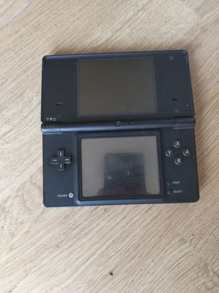 Nintendo DSi negra