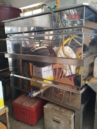 Depósitos y maquinaria para vino