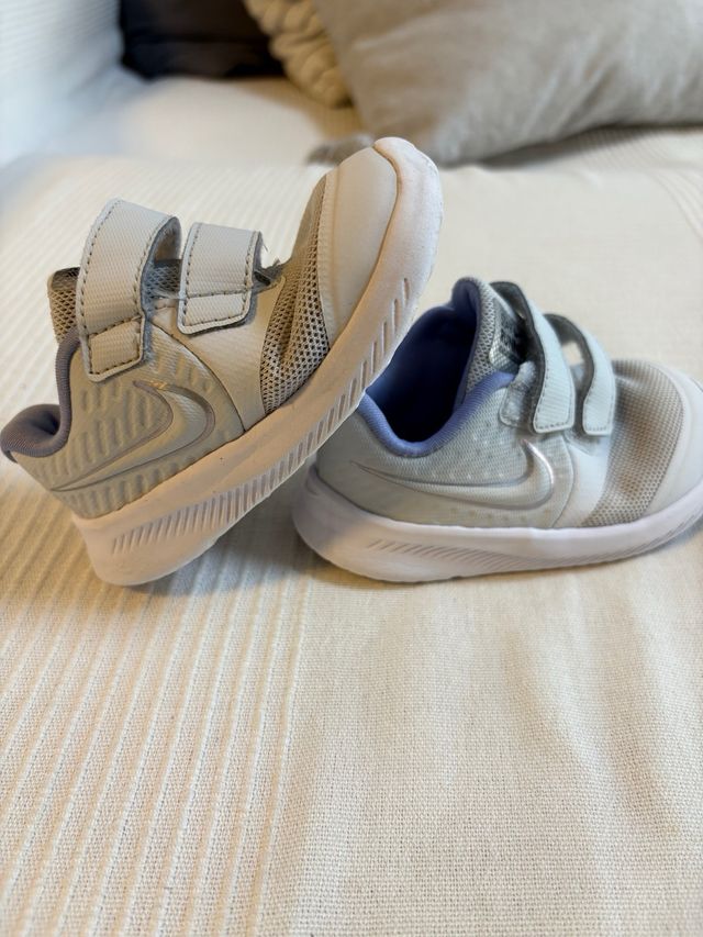 Zapatillas Nike Star Runner talla 21