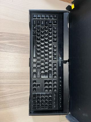 Teclado Corsair K55 RGB - Gaming