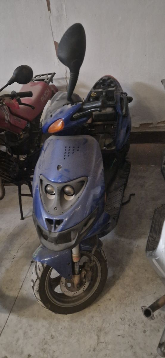 Suzuki Address 50 y Katana 50: piezas varias