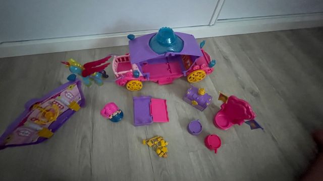 Carroza Pinypon con accesorios