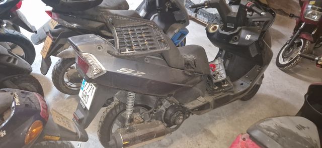 Daelim S2 125: Piezas