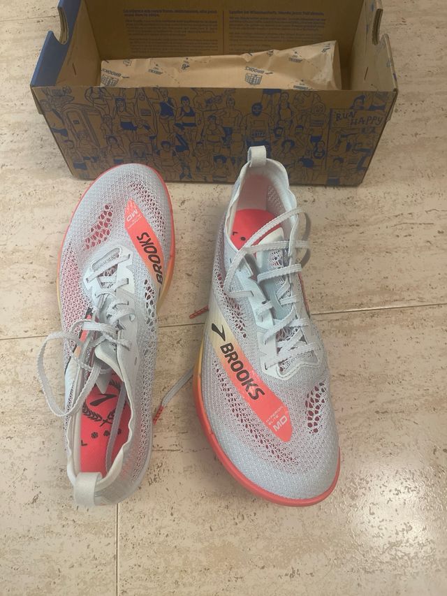 Brooks Hyperion Elite MD - Zapas clavos atletismo