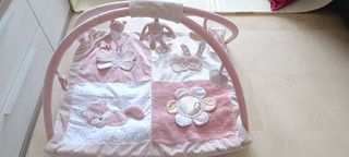 Alfombra actividades bebé rosa