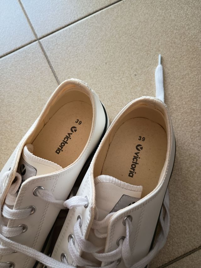 Zapatillas Victoria, talla 39
