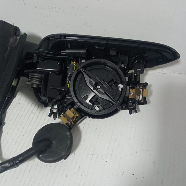 SOPORTE RETROVISOR IZQUIERDO AUDI A3 '08 -'10