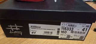 Zapatos tacón rojo. Nuevos. Talla 41 (equivale 40)