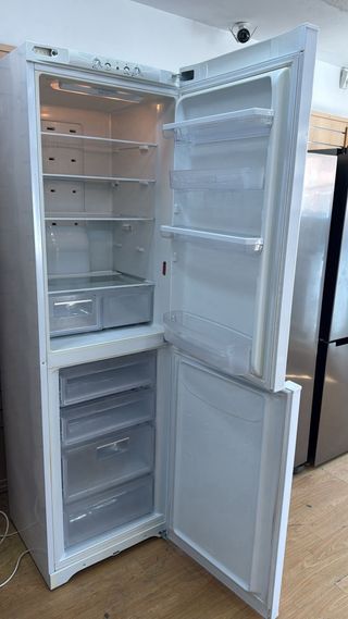 Frigorífico Hotpoint 2m. GARANTÍA + ENVÍO A CASA