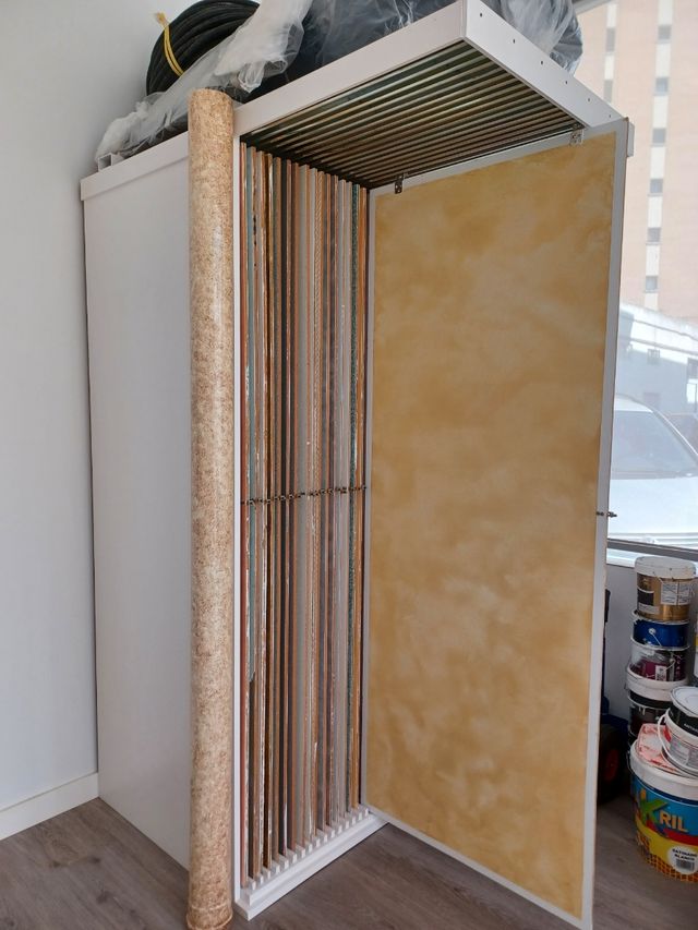 Expositor decorativo: columna