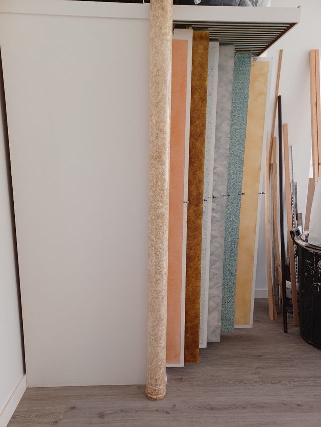 Expositor decorativo: columna