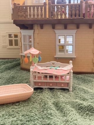 Cuna Sylvanian Families + 2 gatitos