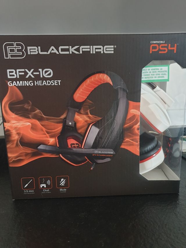 PS4 (PlayStation 4) + 2 mandos