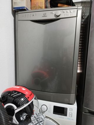 Lavadora Samsung 8kg + Lavavajillas Indesit