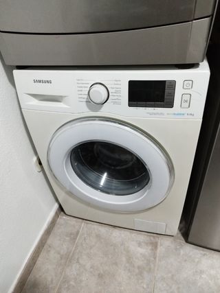 Lavadora Samsung 8kg + Lavavajillas Indesit