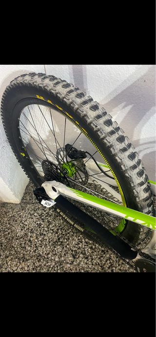 CANNONDALE CLAYMORE: Bicicleta MTB. 