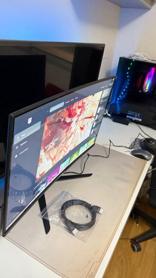 MONITOR CURVO de 27”