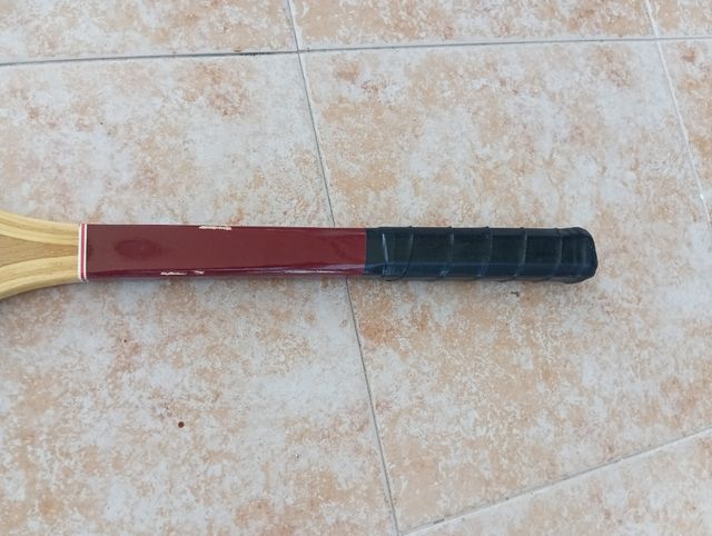 Raqueta tenis antigua MK: ¡Clásica!