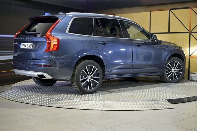 Volvo XC90   2.0 B5 D AWD Momentum Pro Auto 