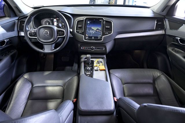 Volvo XC90   2.0 B5 D AWD Momentum Pro Auto 