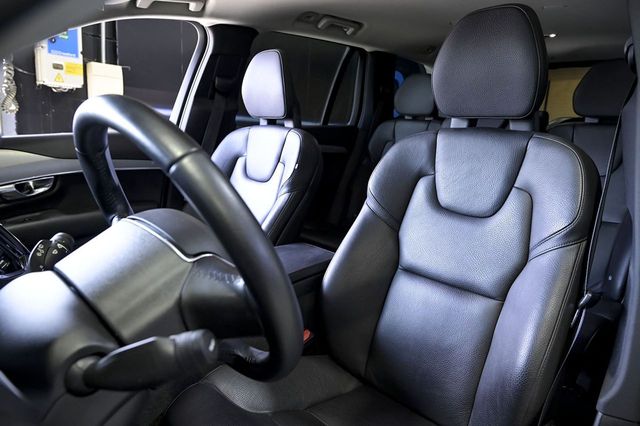 Volvo XC90   2.0 B5 D AWD Momentum Pro Auto 