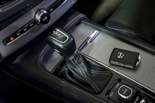 Volvo XC90   2.0 D5 AWD RDesign Auto 