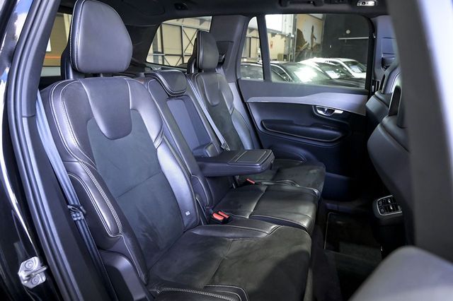 Volvo XC90   2.0 D5 AWD RDesign Auto 
