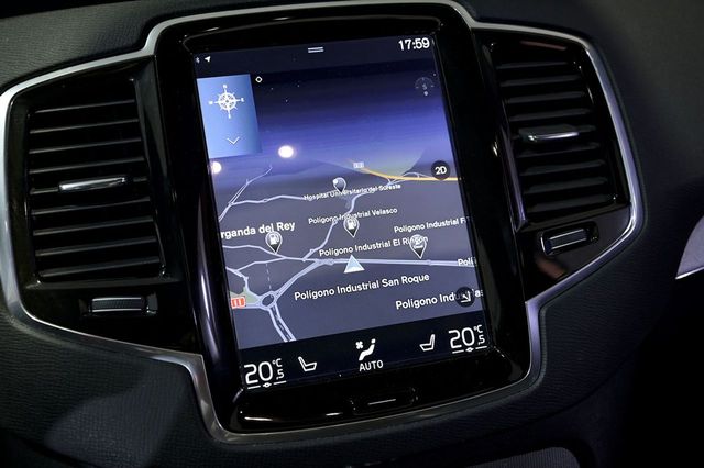 Volvo XC90   2.0 D5 AWD RDesign Auto 