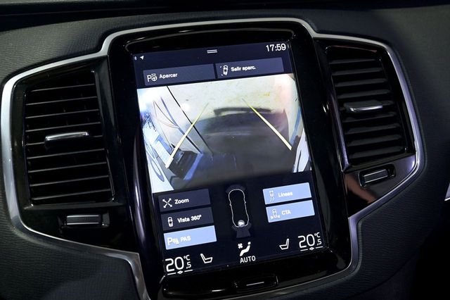 Volvo XC90   2.0 D5 AWD RDesign Auto 