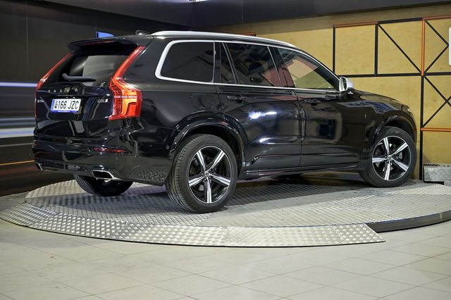 Volvo XC90   2.0 D5 AWD RDesign Auto 