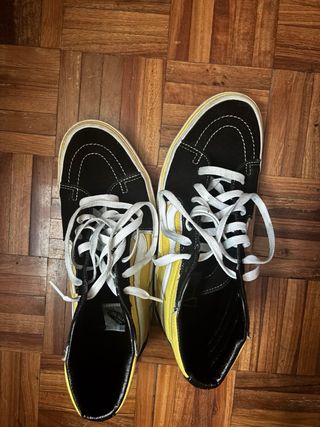 Vans Sk8-Hi: Negras y Amarillas