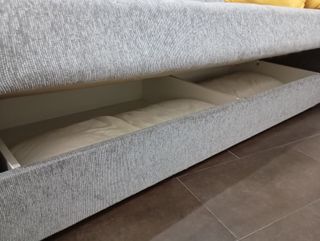 Sofá cama gris - Cómodo y práctico