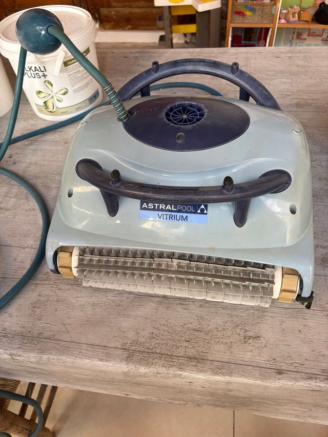 AstralPool Vitrium - Limpiafondos piscina