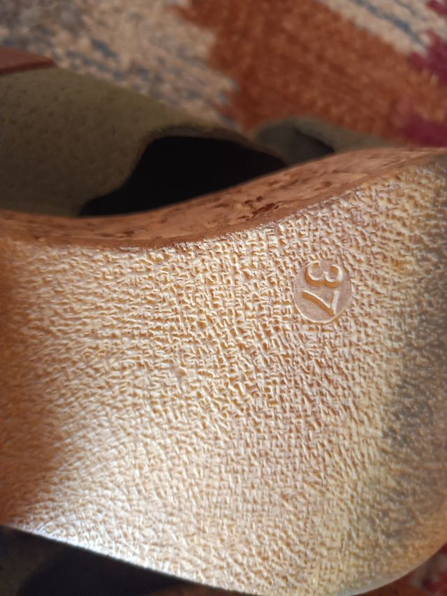 Sandalias plataforma ante verde