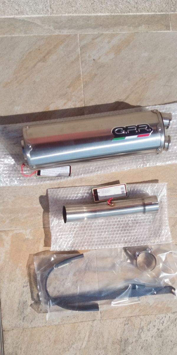 Escape GPR Moto Guzzi Griso