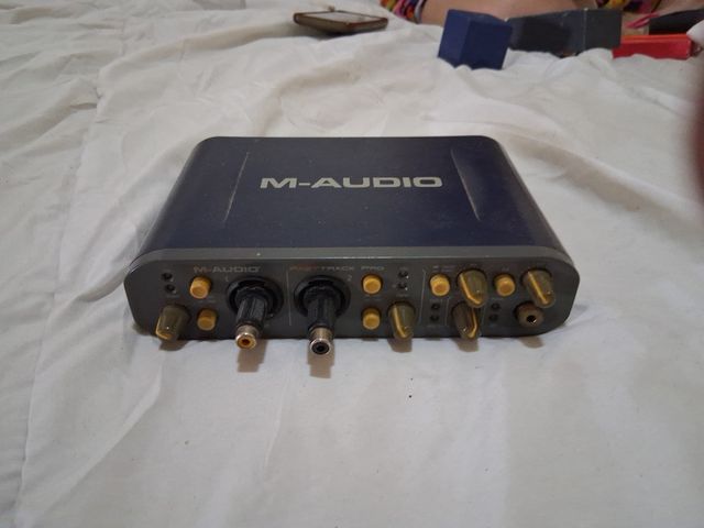 M-Audio FastTrack Pro - Interfaz Audio