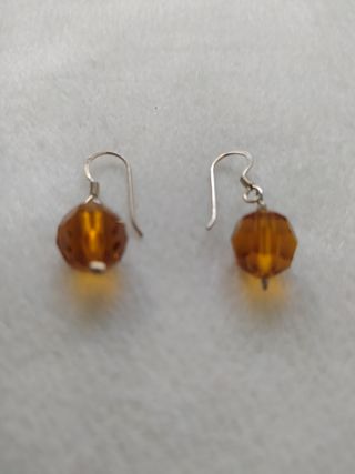Pendientes de plata y borla en ámbar sintético 