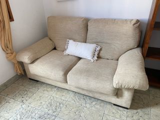 Sofá 2 plazas beige - muy Cómodo