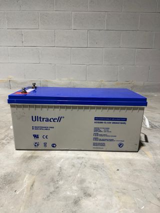 Batería Ultracell UC200-12 AGM 12V