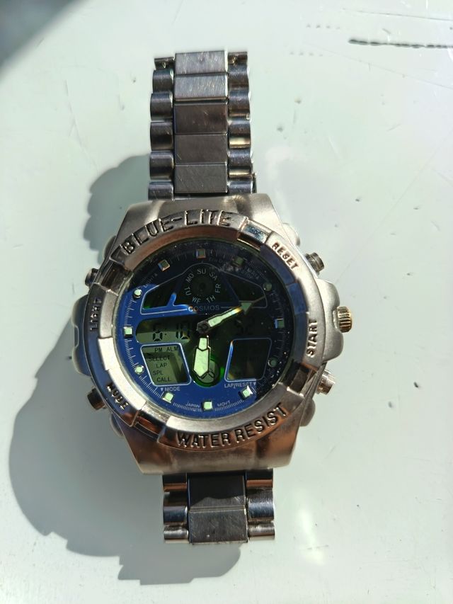 Reloj Cosmos digital plata