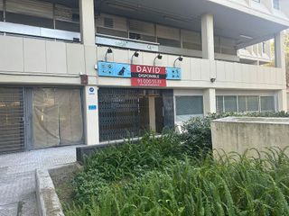 Local comercial en venta en La Plana en Esplugues de Llobregat
