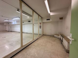 Local comercial en venta en La Plana en Esplugues de Llobregat