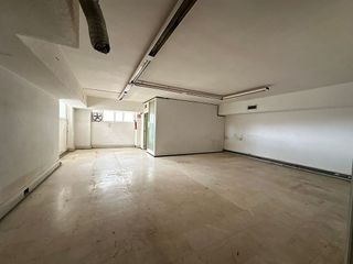 Local comercial en venta en La Plana en Esplugues de Llobregat