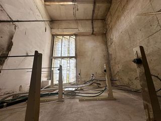 Local comercial en venta en La Plana en Esplugues de Llobregat