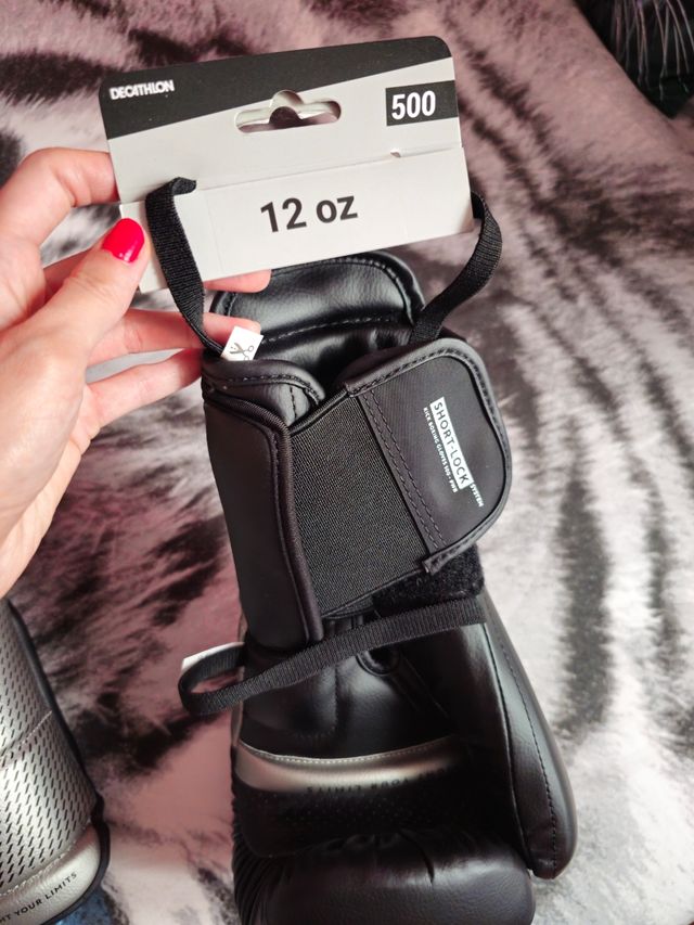 Guantes negros de boxeo kick boxing nuevos