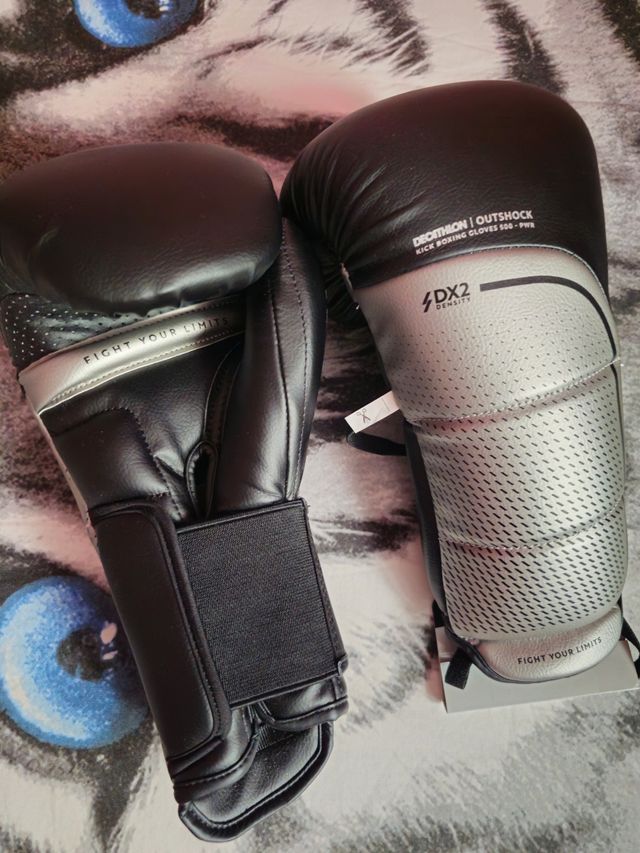 Guantes negros de boxeo kick boxing nuevos