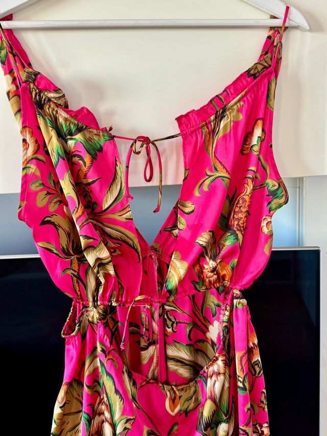 Vestido Zara estampado flores rosa