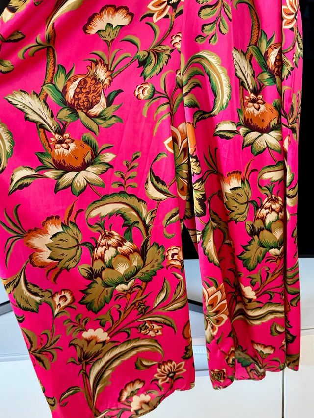 Vestido Zara estampado flores rosa