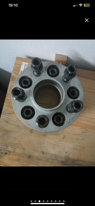 Separadores de rueda 3cm
 - 5 Tornillos