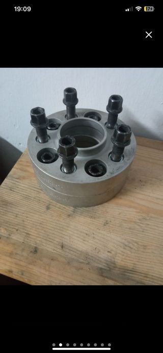 Separadores de rueda 3cm
 - 5 Tornillos